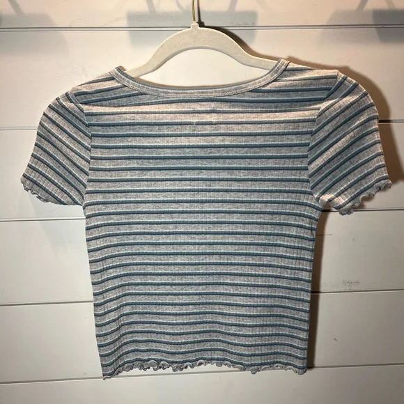 FIVE girls short sleeve shirts UA, Art class, old navy - Picture 6 of 16